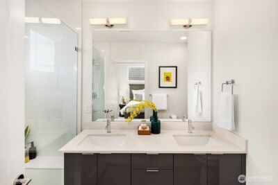 3029 3rd Avenue W #B, Seattle, WA 98119 - Photo 16