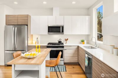 3029 3rd Avenue W #B, Seattle, WA 98119 - Photo 8