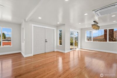 7915 S Lakeridge Drive , Seattle, WA 98178 - Photo 9