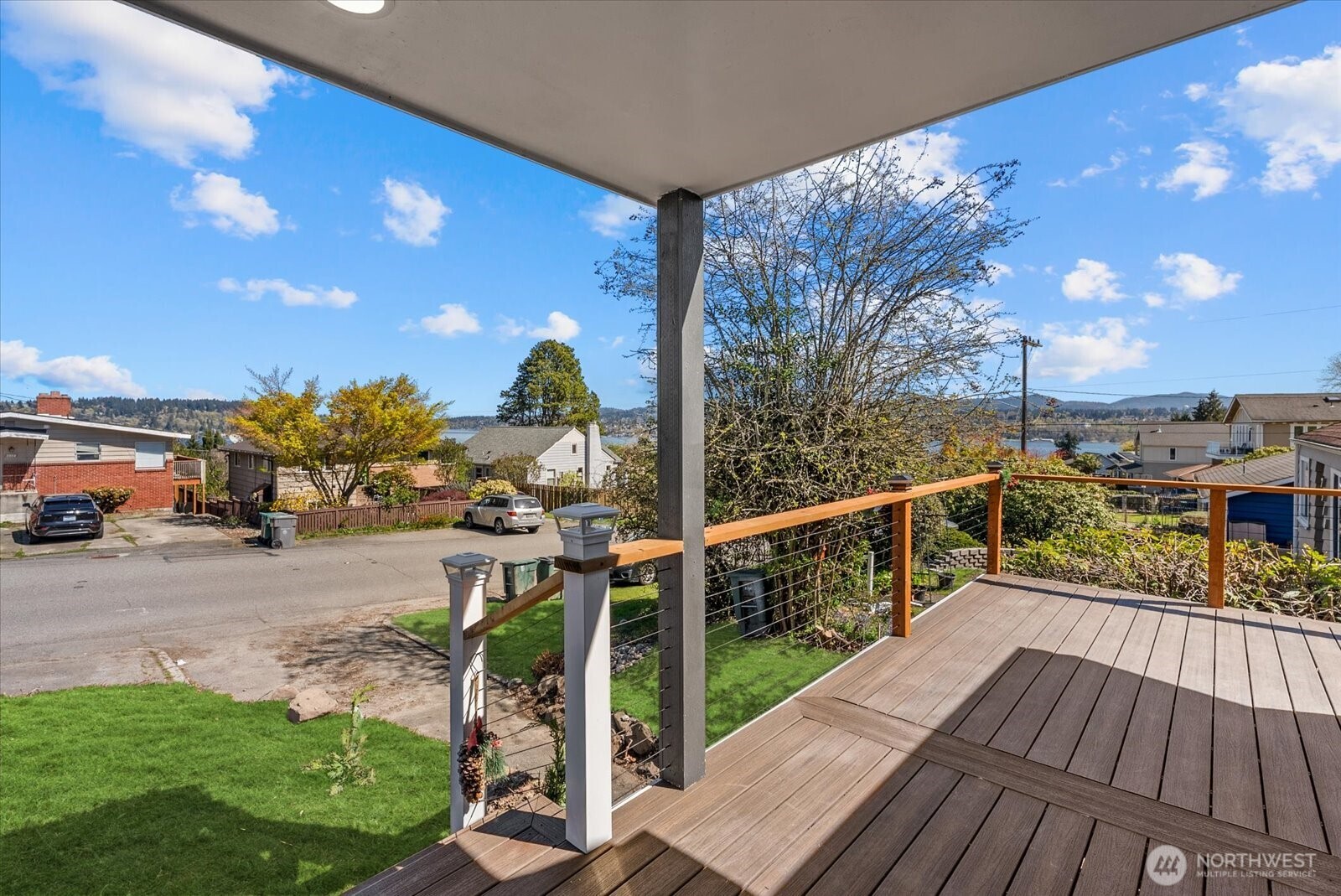 7915 S Lakeridge Drive , Seattle, WA 98178
