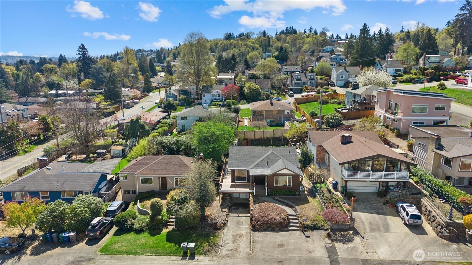 7915 S Lakeridge Drive , Seattle, WA 98178