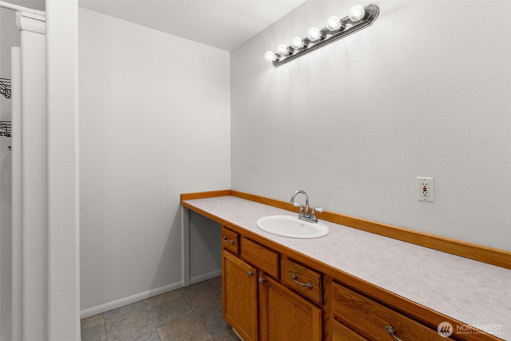 9519 185th Avenue SW, Rochester, WA 98579