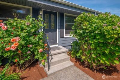 5421 48th Avenue SW, Seattle, WA 98136 - Photo 1