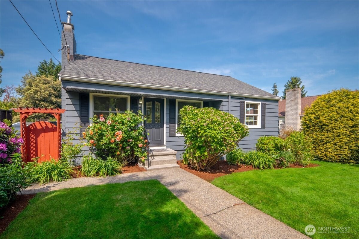 5421 48th Avenue SW, Seattle, WA 98136
