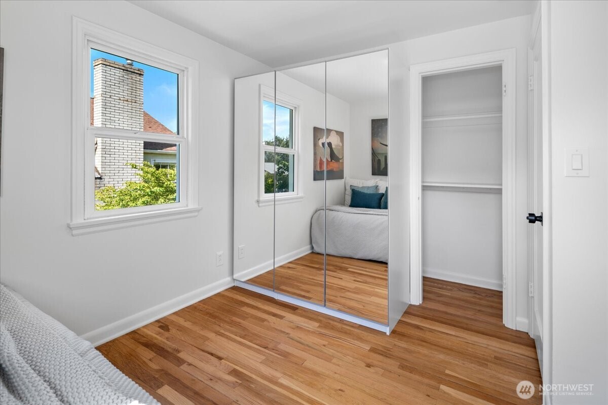 5421 48th Avenue SW, Seattle, WA 98136