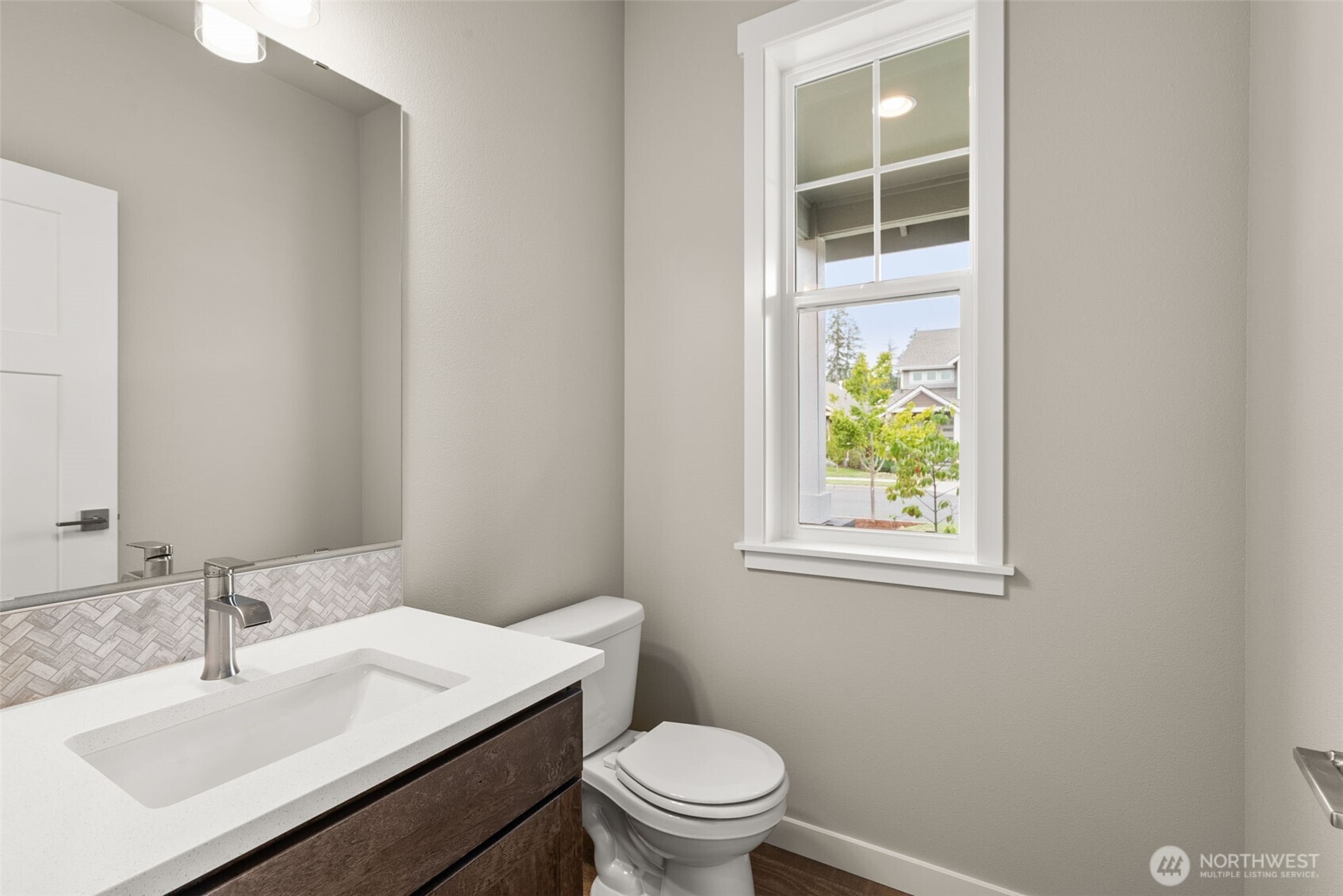 9011 Wyatt Court SE, Tumwater, WA 98501