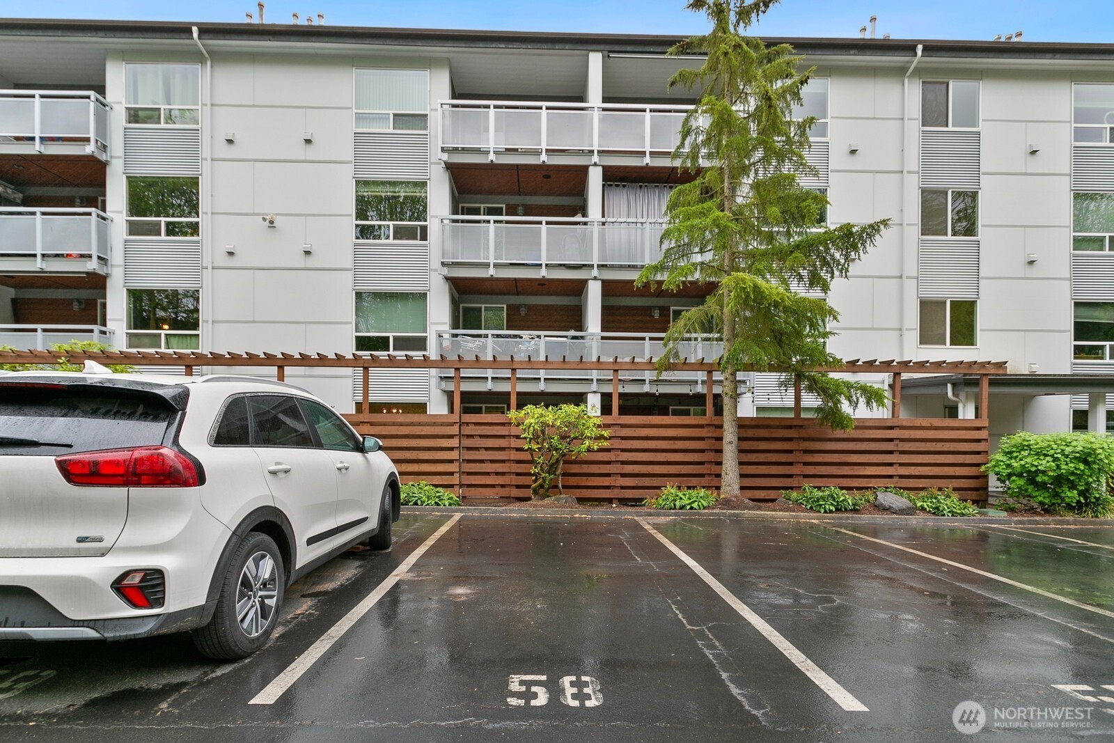 10501 8th Avenue NE #126, Seattle, WA 98125