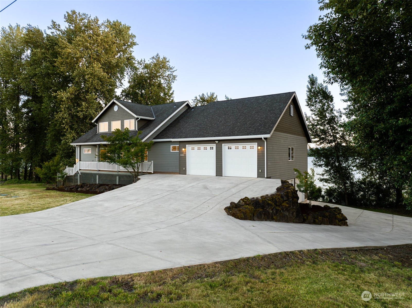 2825 Dike Road , Woodland, WA 98674