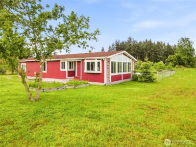 16840 Flume Road SE, Yelm, WA 98597 - Photo 2