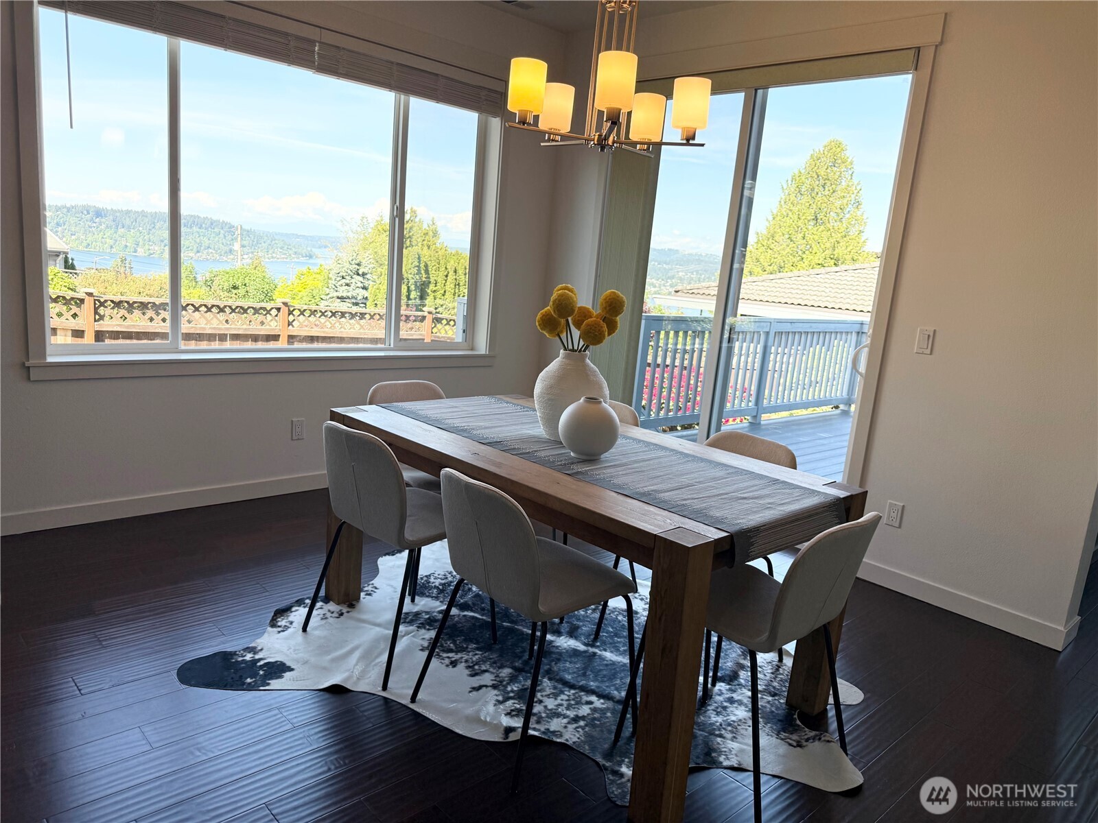 7426 S 114th St , Seattle, WA 98178