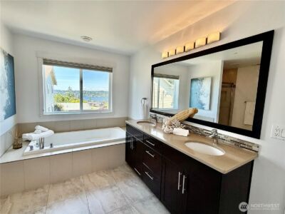 7426 S 114th St , Seattle, WA 98178 - Photo 16
