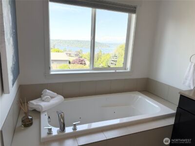 7426 S 114th St , Seattle, WA 98178 - Photo 17