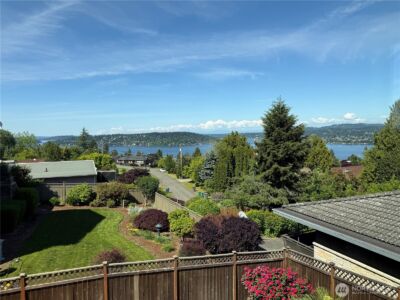 7426 S 114th St , Seattle, WA 98178 - Photo 2