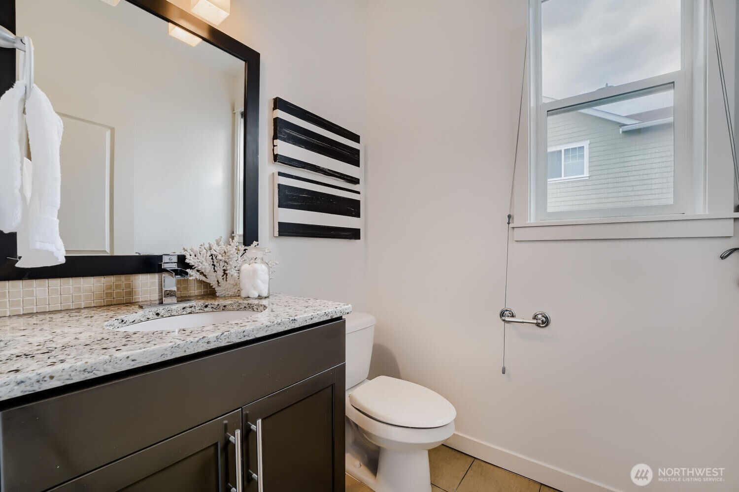 7426 S 114th St , Seattle, WA 98178
