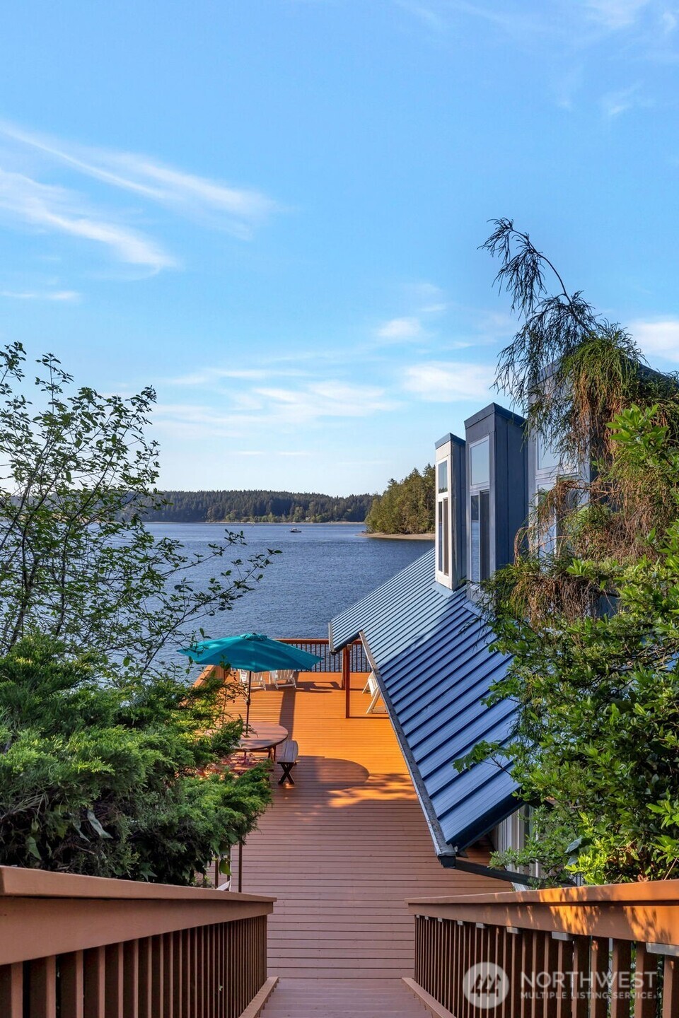 11901 Larson Road , Anderson Island, WA 98303