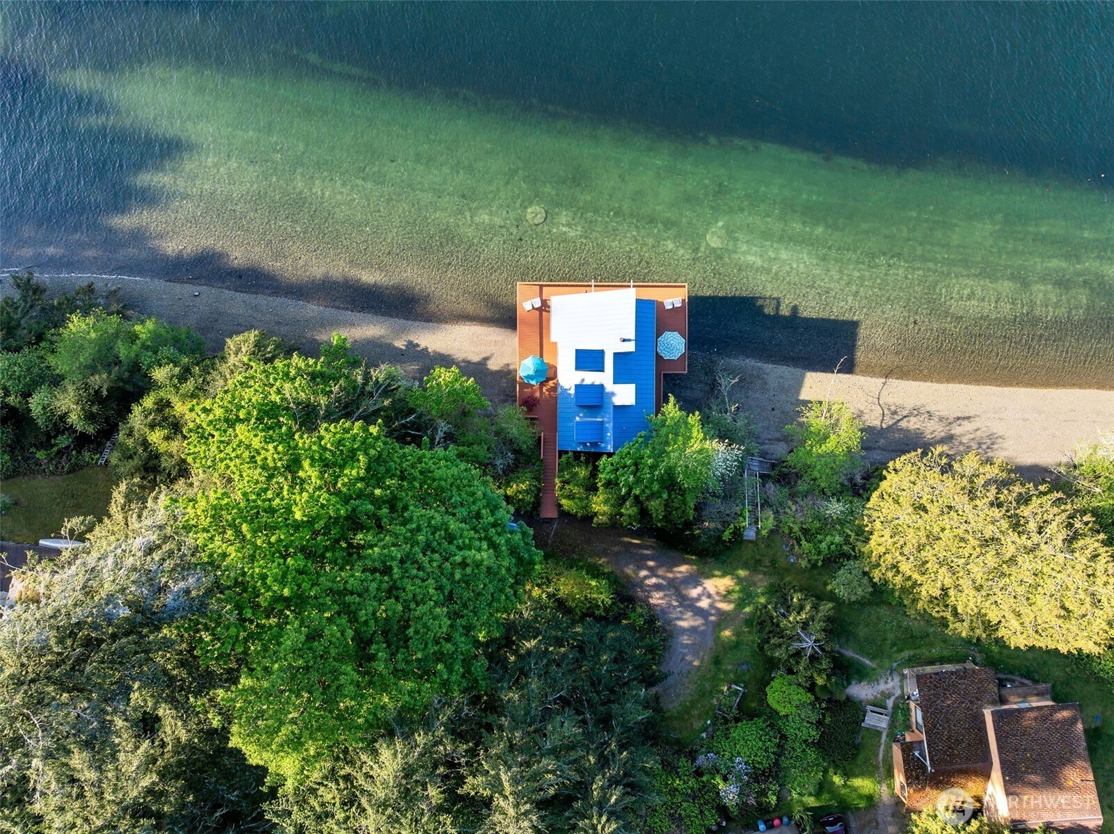 11901 Larson Road , Anderson Island, WA 98303