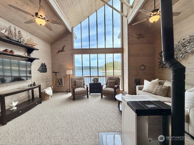 11901 Larson Road , Anderson Island, WA 98303