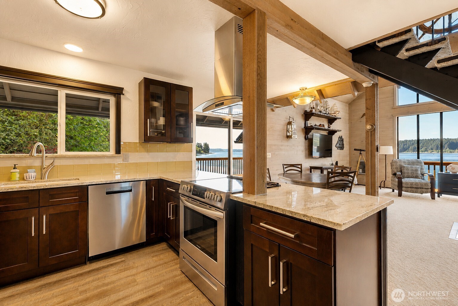11901 Larson Road , Anderson Island, WA 98303