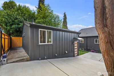 5520 Brooklyn Avenue NE, Seattle, WA 98105 - Photo 23