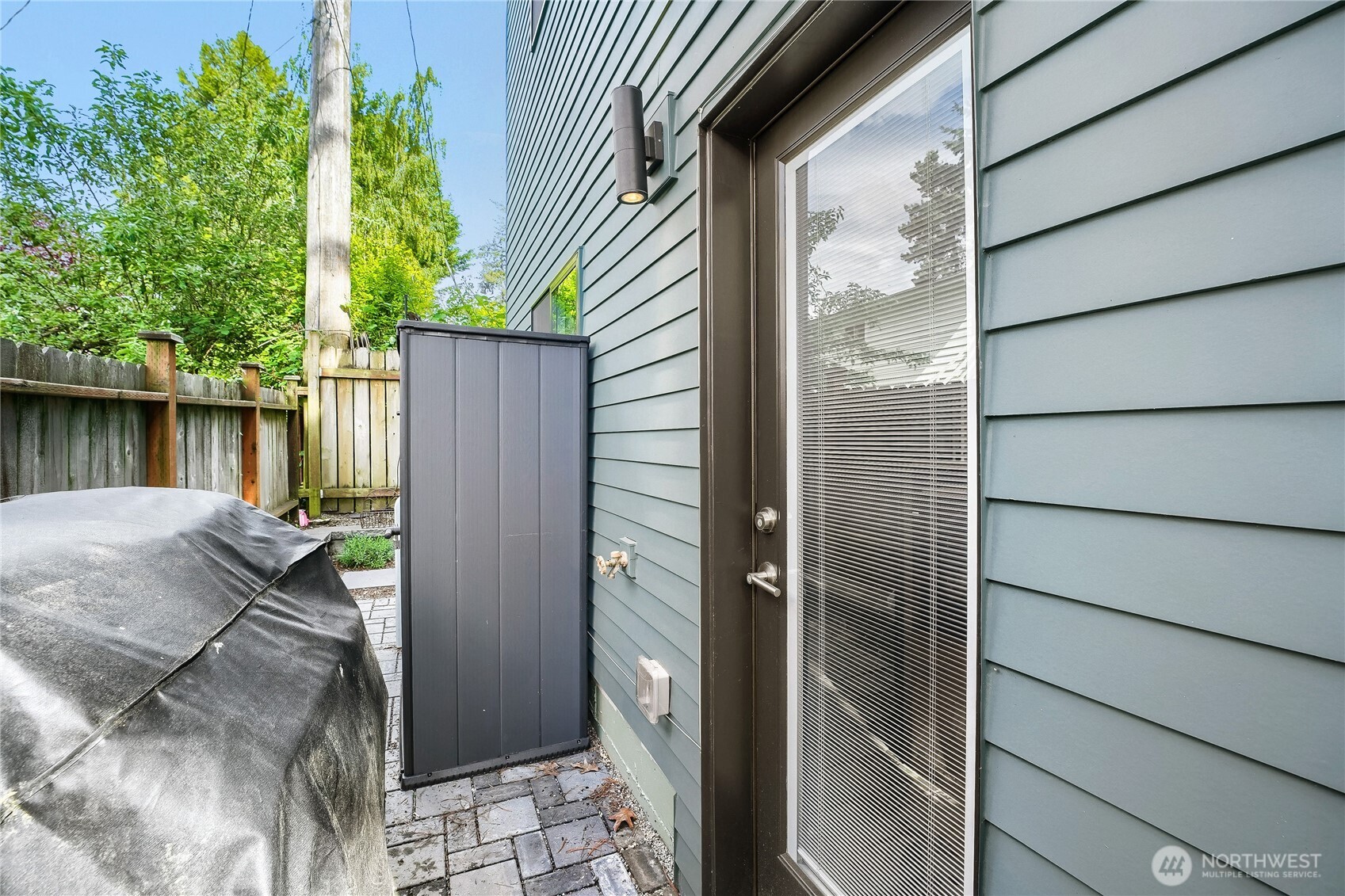 12534 C 5th Avenue NE, Seattle, WA 98125