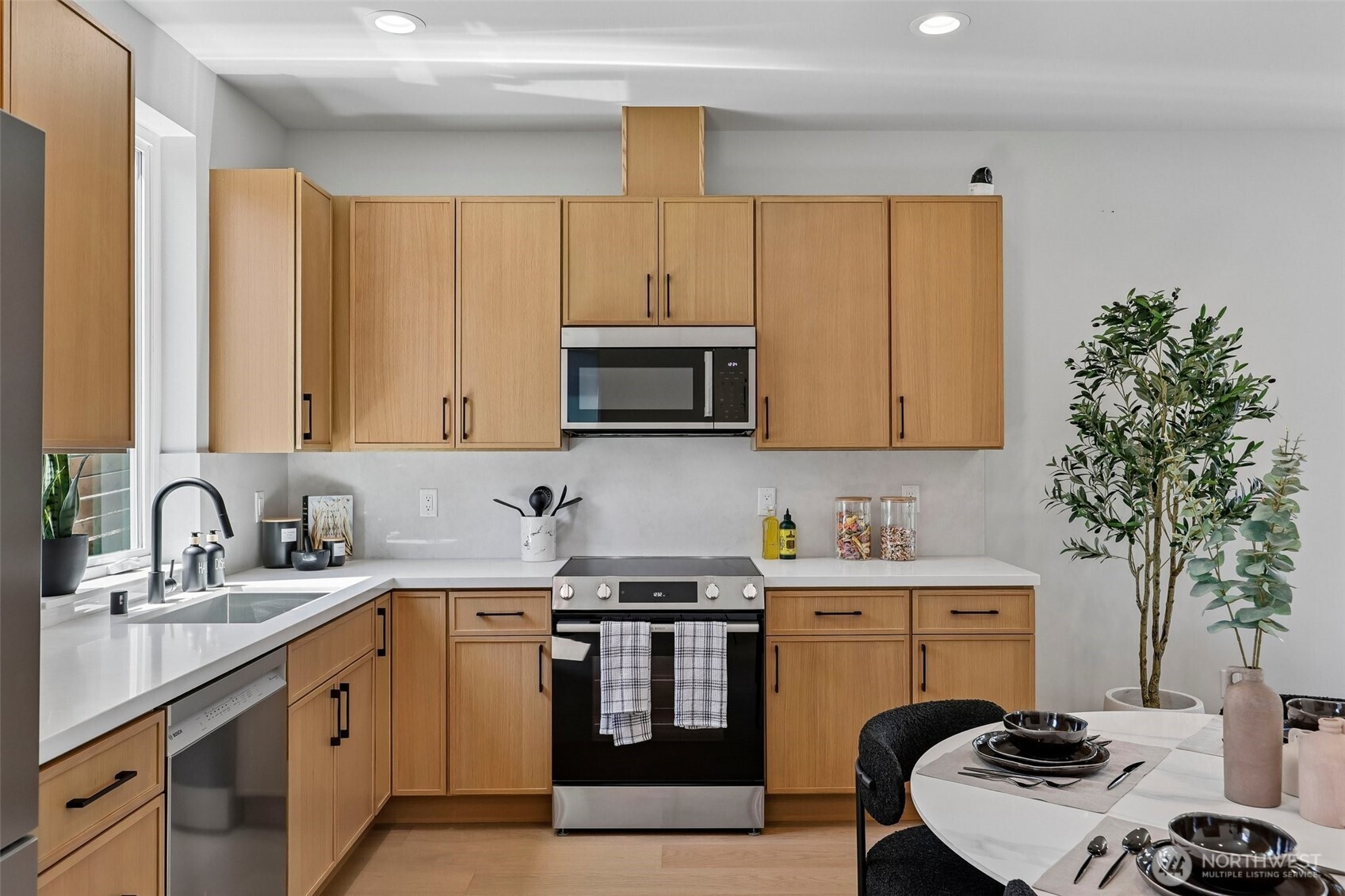 7324 7th Place SW #A, Seattle, WA 98106