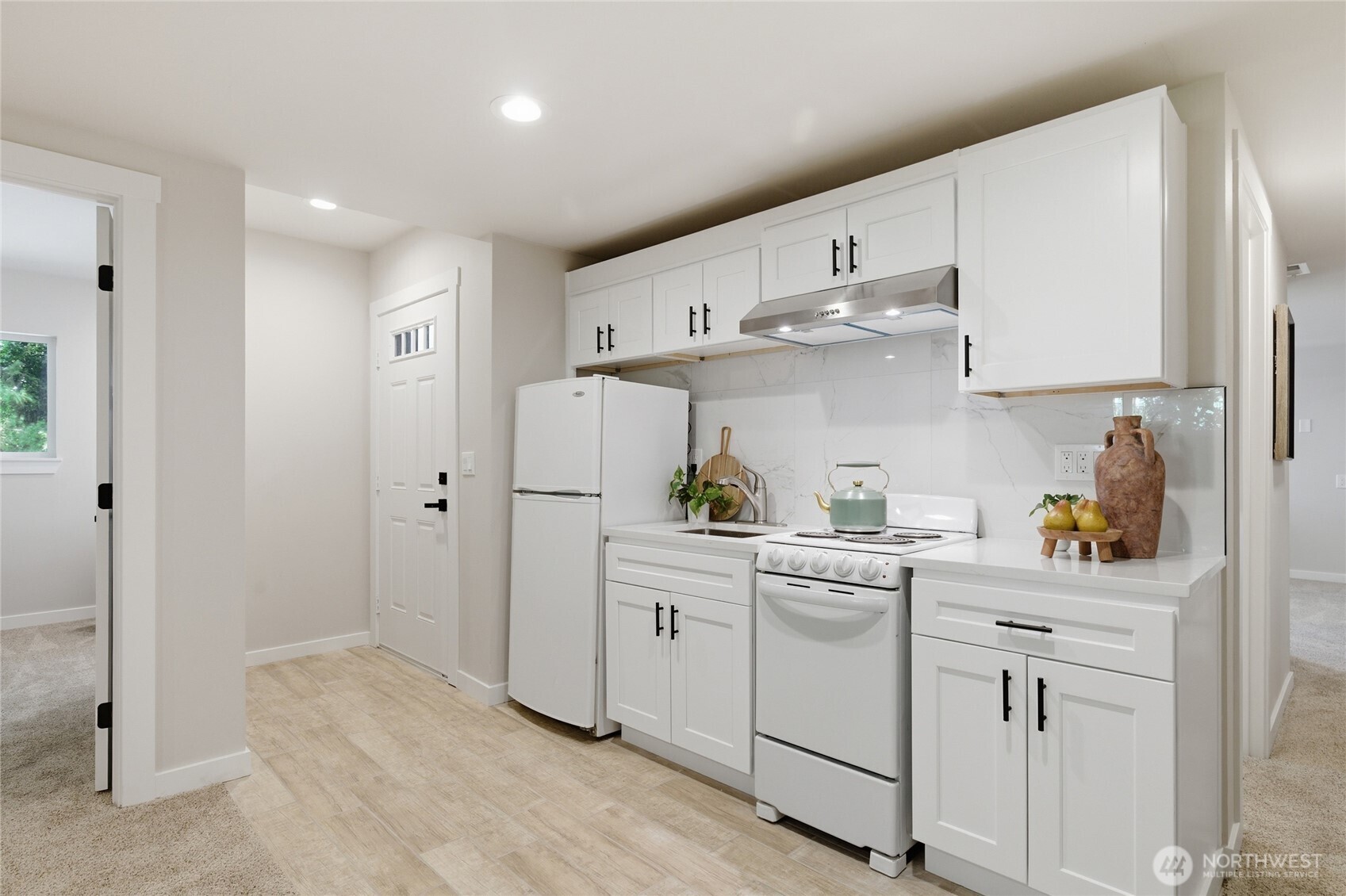2830 23rd Avenue W, Seattle, WA 98199