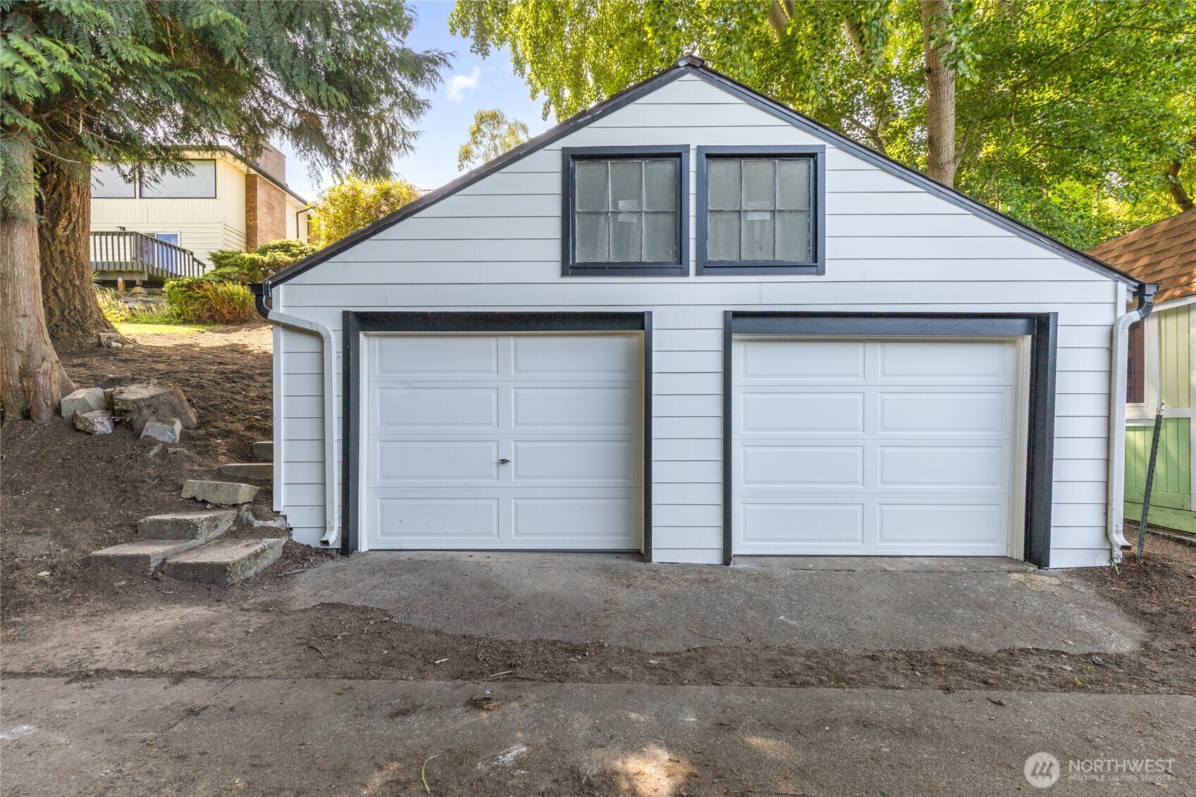 2830 23rd Avenue W, Seattle, WA 98199