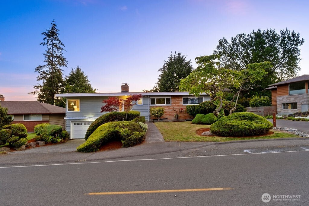 10851 Marine View Drive , Seattle, WA 98146