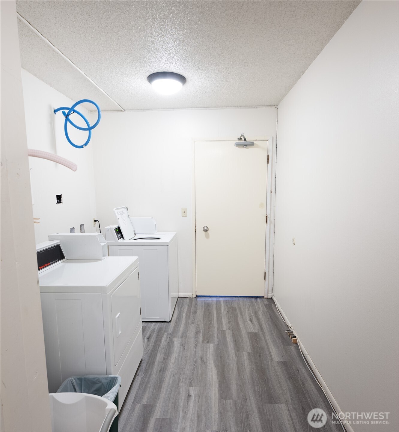 2562 Thorndyke Avenue W #405, Seattle, WA 98199