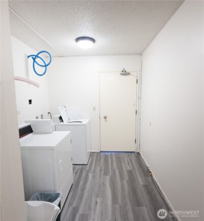 2562 Thorndyke Avenue W #405, Seattle, WA 98199 - Photo 22