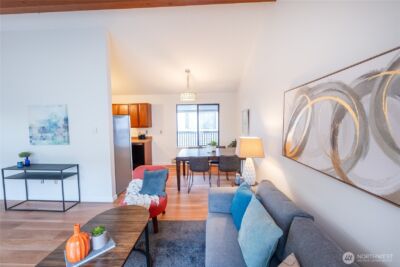 2562 Thorndyke Avenue W #405, Seattle, WA 98199 - Photo 8