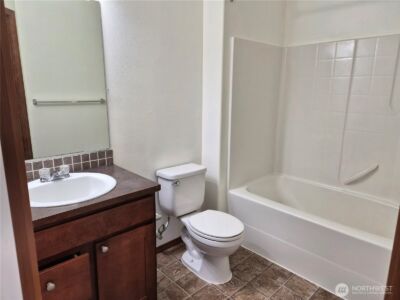 8230 54th Court SE, Lacey, WA 98513 - Photo 9