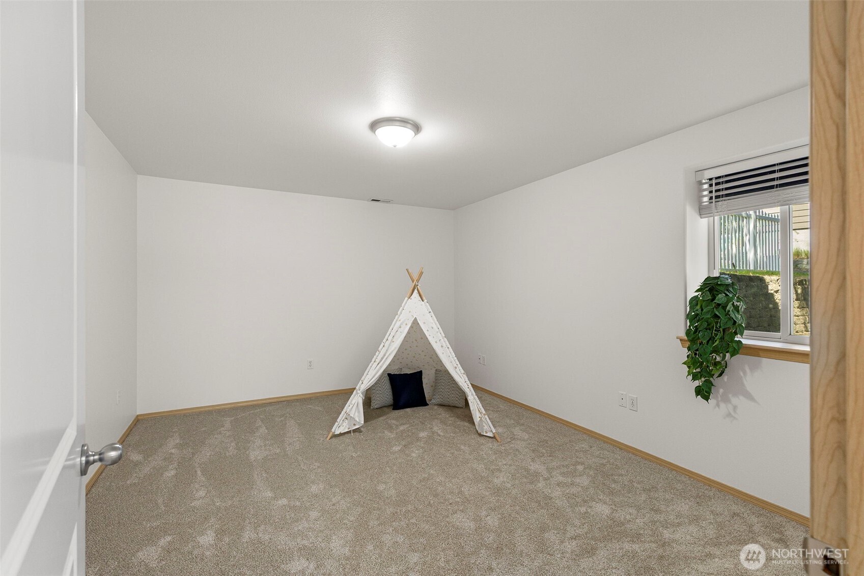 14627 Forest Glen Road SW, Port Orchard, WA 98367