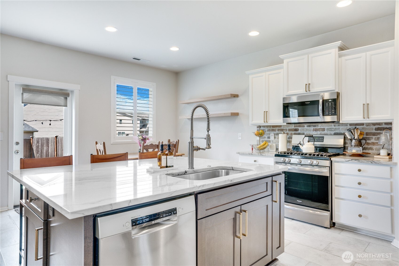 919 Sigafoos Avenue NW, Orting, WA 98360