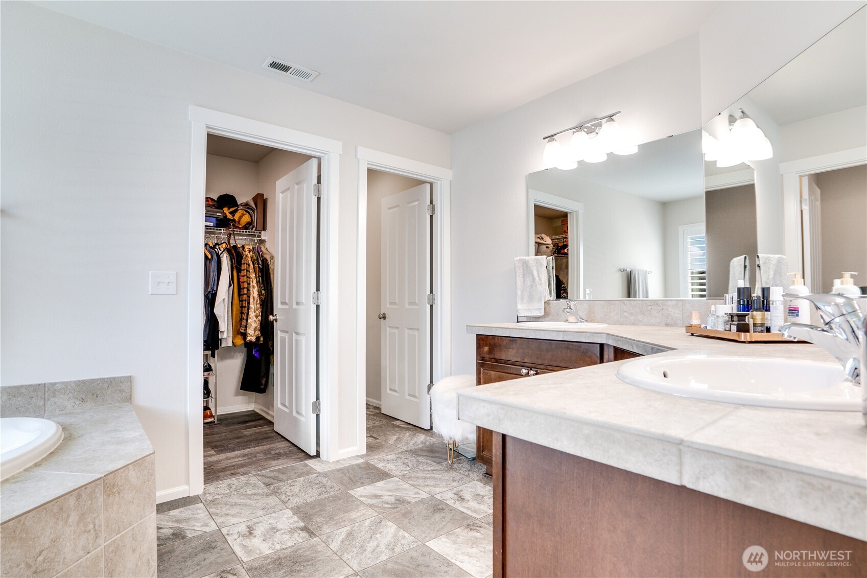 919 Sigafoos Avenue NW, Orting, WA 98360