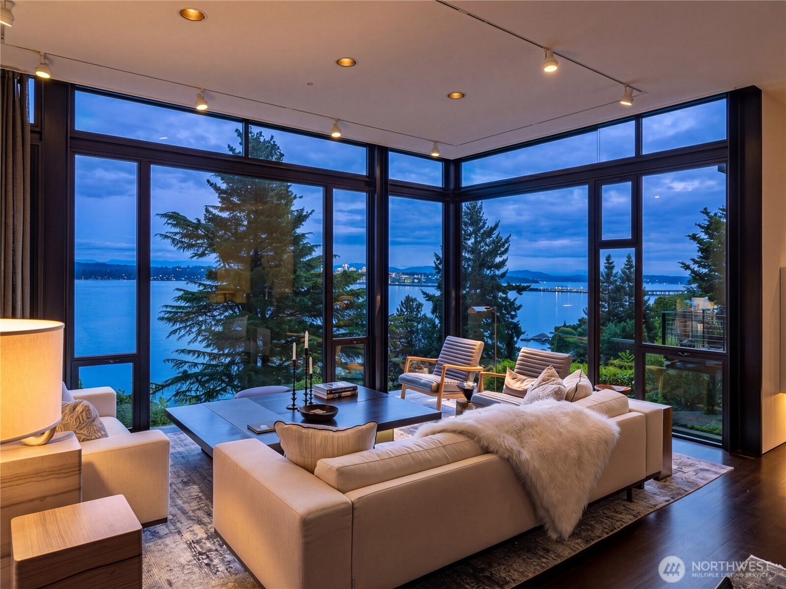3310 E Laurelhurst Drive NE, Seattle, WA 98105-5336