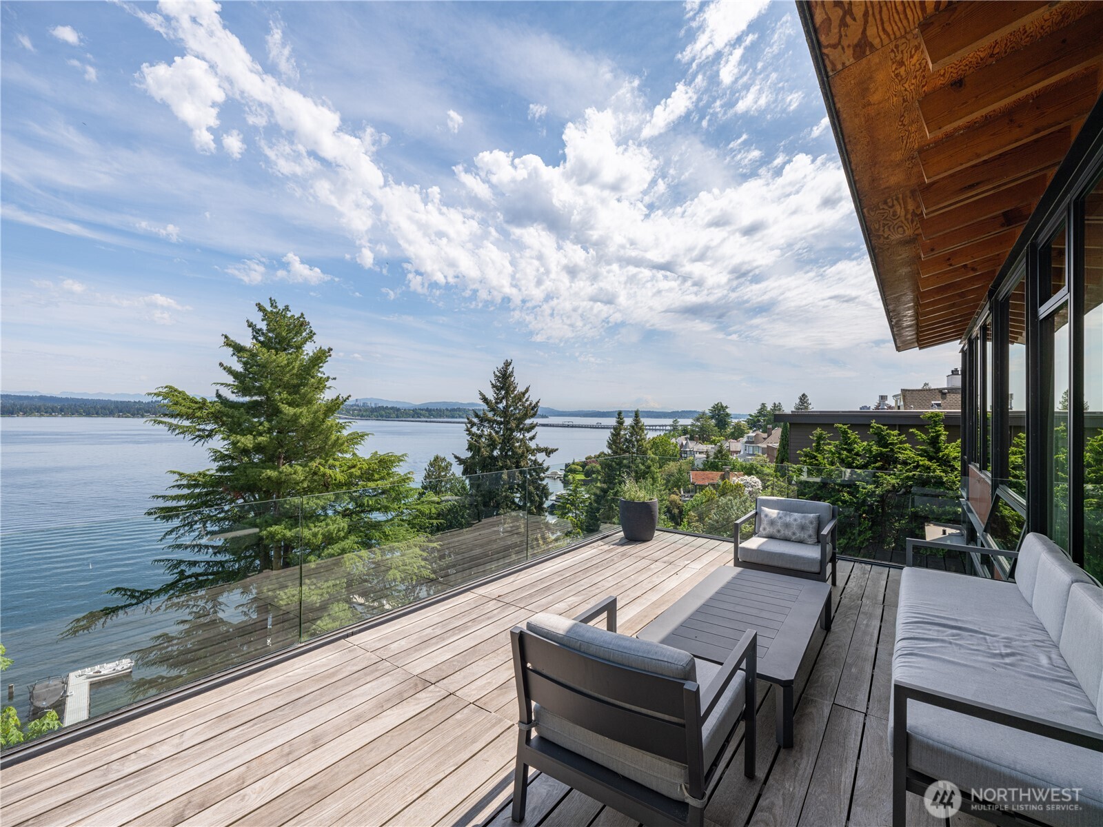 3310 E Laurelhurst Drive NE, Seattle, WA 98105-5336
