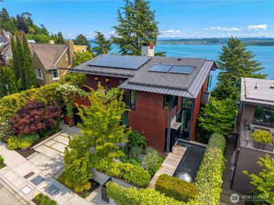 3310 E Laurelhurst Drive NE, Seattle, WA 98105-5336 - Photo 2