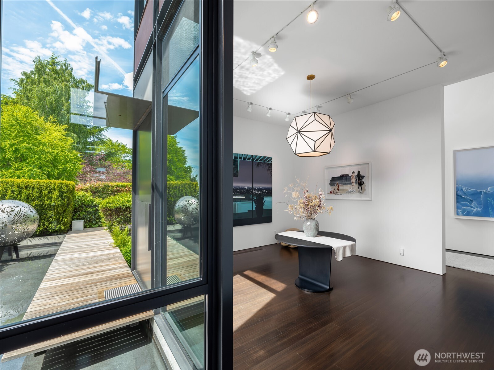 3310 E Laurelhurst Drive NE, Seattle, WA 98105-5336