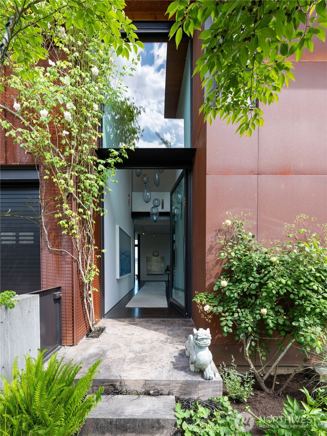 3310 E Laurelhurst Drive NE, Seattle, WA 98105-5336
