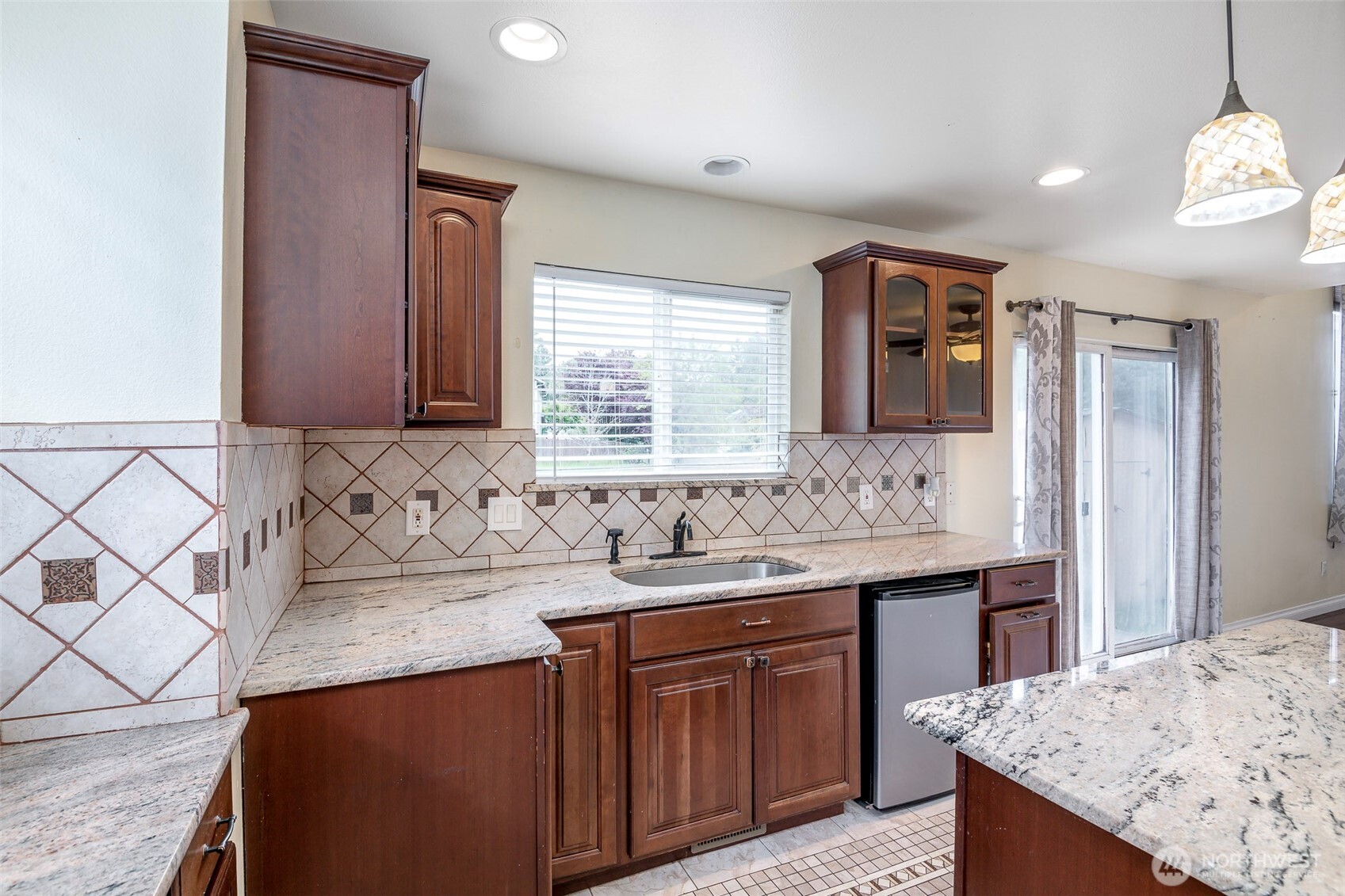 16927 121st Avenue E, Puyallup, WA 98374