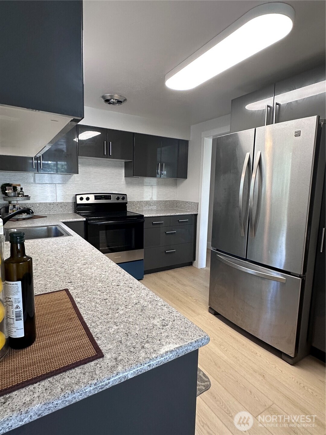 1025 E 53rd Street , Tacoma, WA 98404