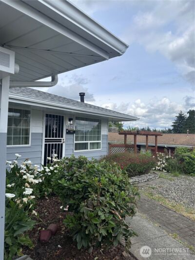 1025 E 53rd Street , Tacoma, WA 98404 - Photo 3
