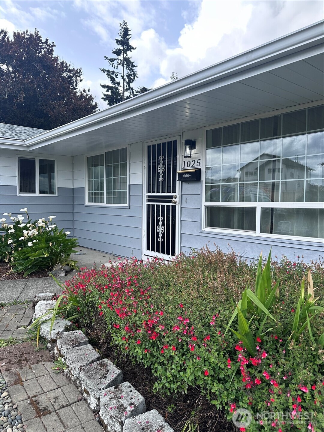 1025 E 53rd Street , Tacoma, WA 98404