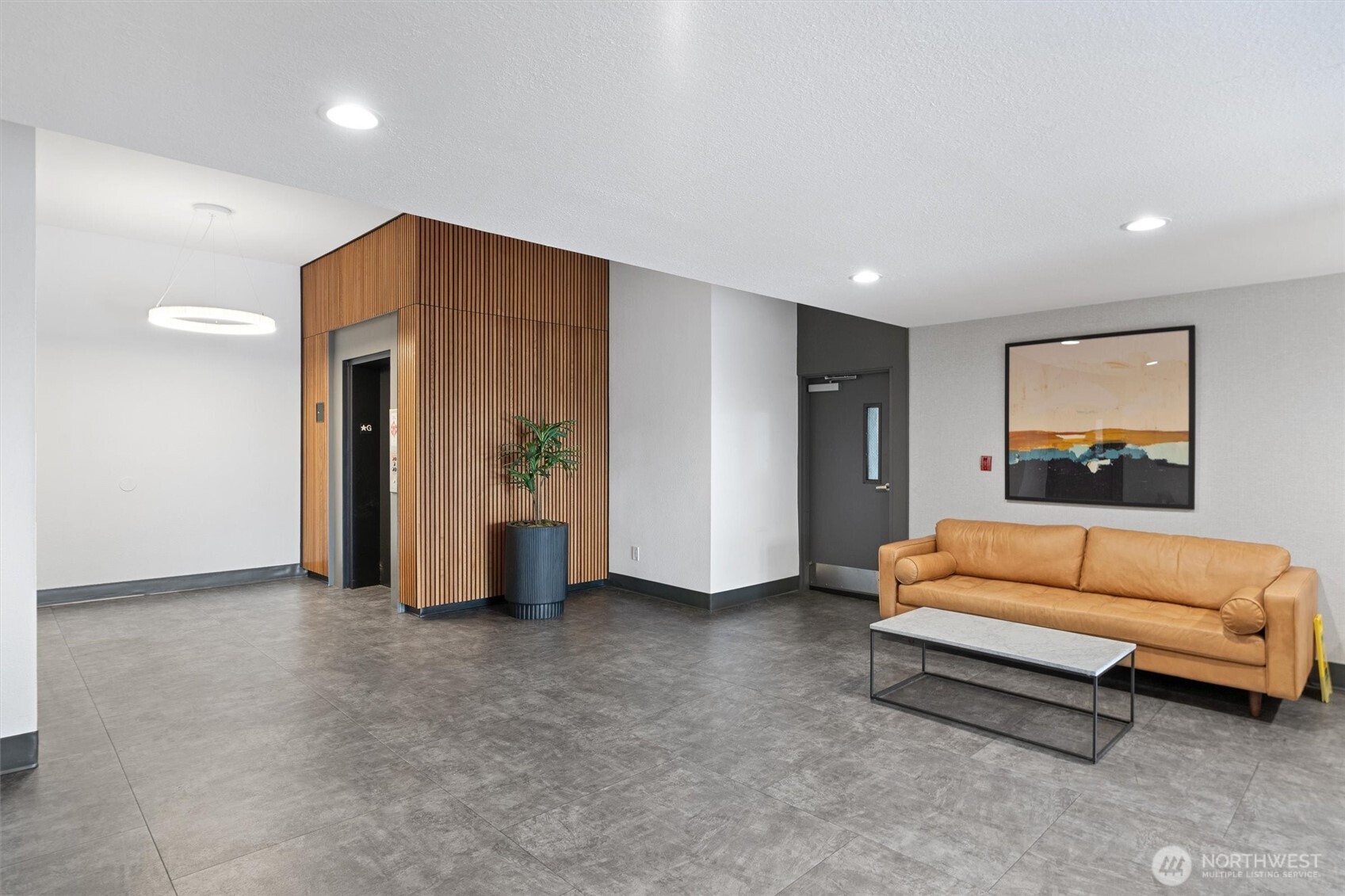 1737 Harbor Avenue SW #S-103, Seattle, WA 98126-2003