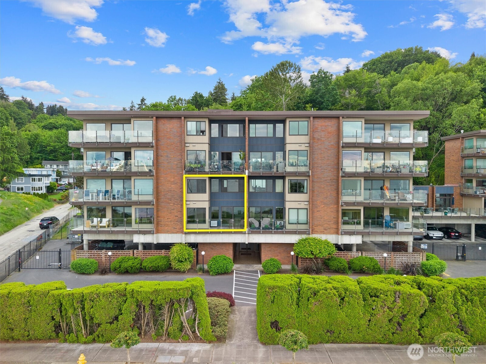 1737 Harbor Avenue SW #S-103, Seattle, WA 98126-2003