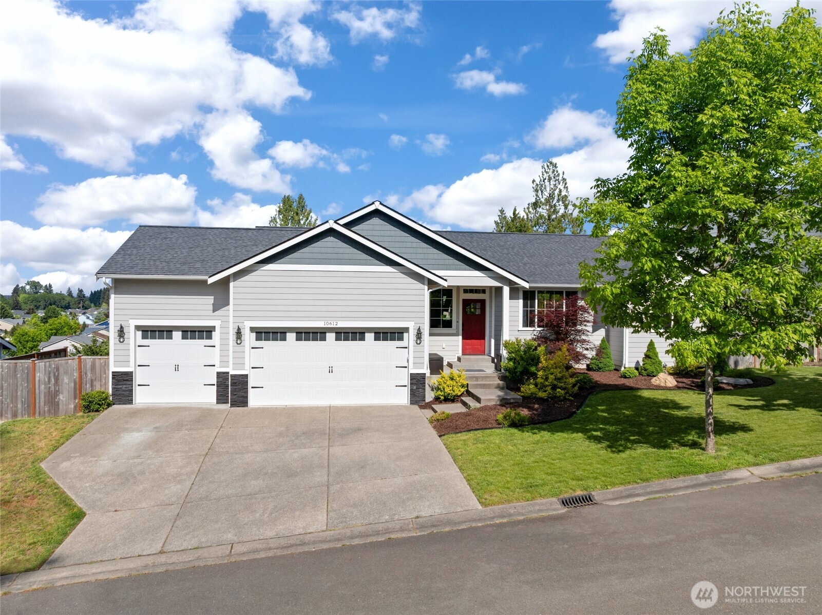 10612 Palisades Street SE, Yelm, WA 98597-5501