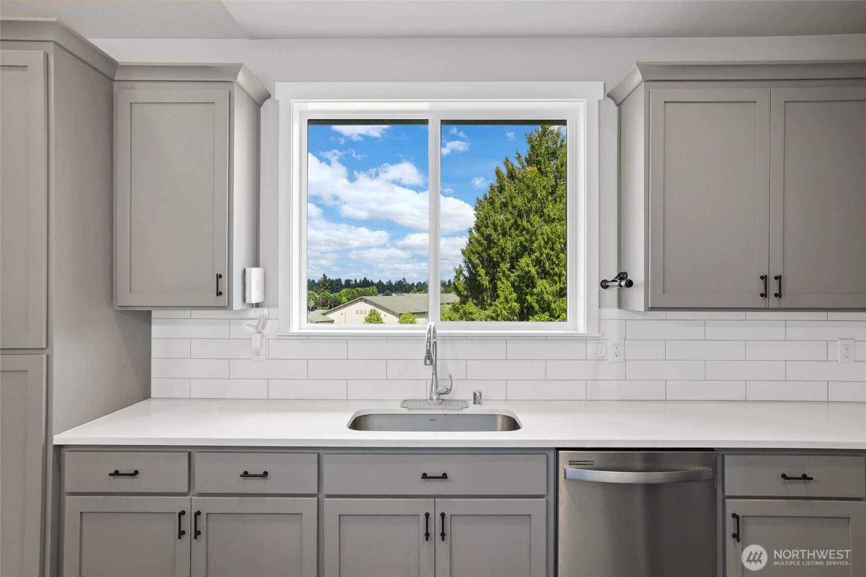 10612 Palisades Street SE, Yelm, WA 98597-5501