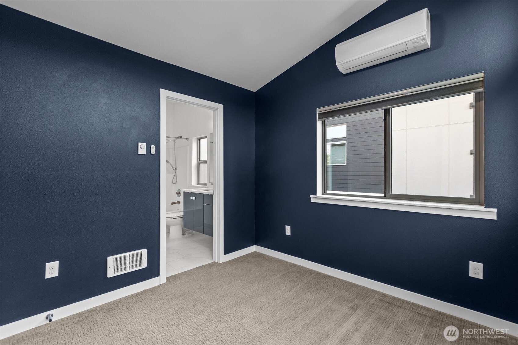 4204 S Trenton Street , Seattle, WA 98118