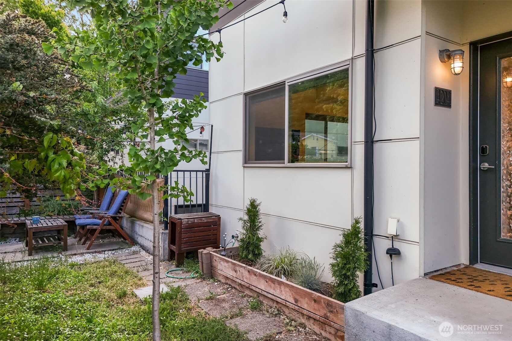 4204 S Trenton Street , Seattle, WA 98118